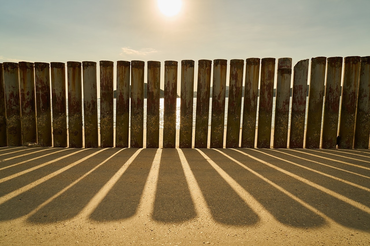 Beach fence